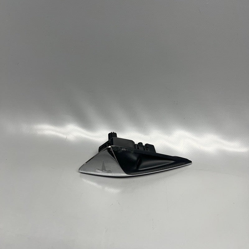 TESLA MODEL X FENDER CAMERA MARKER RIGHT 2016 2017 2018 2019 2020 1034