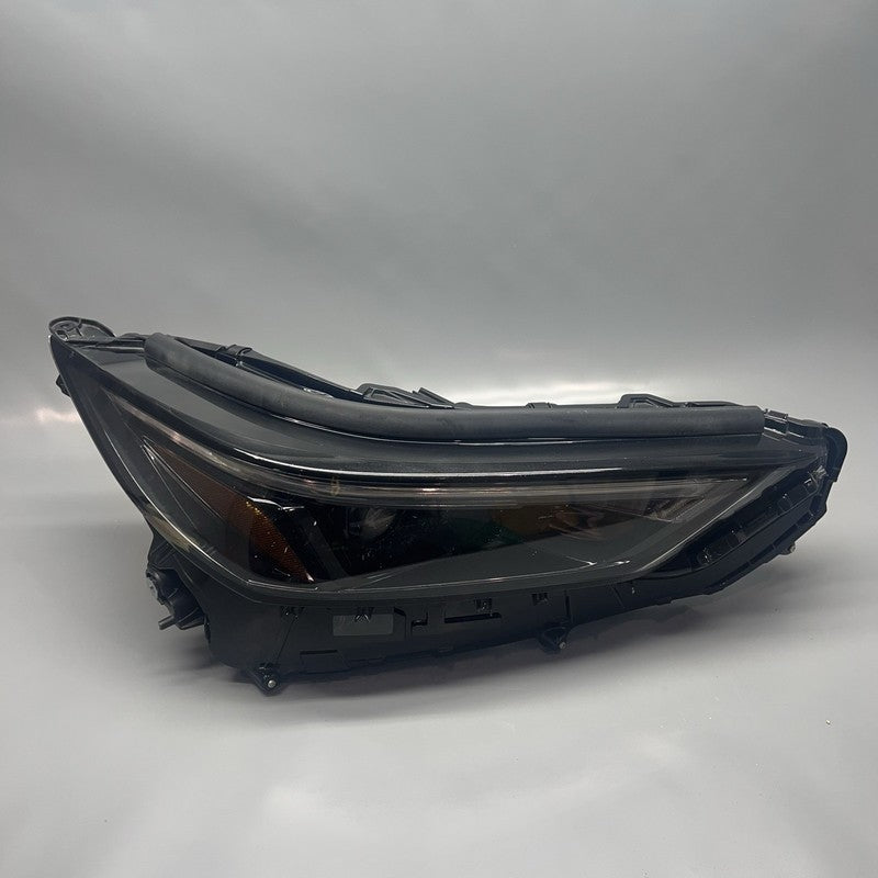 TOYOTA GRAND HIGHLANDER HEADLIGHT RIGHT PASSENGER 2024 2025 LED OEM