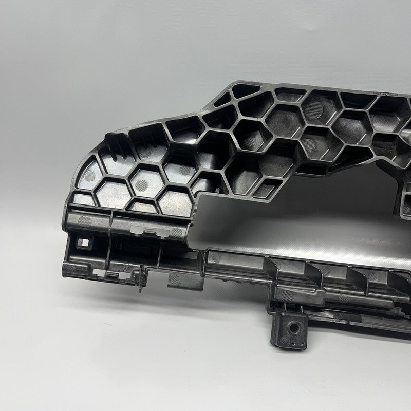 PORSCHE MACAN REAR BUMPER REINFORCEMENT BRACKET MOUNT RIGHT REAR 2020-2023 OEM