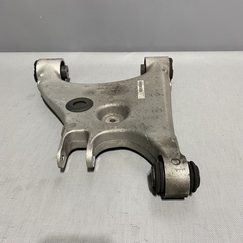 1021416-00-A TESLA MODEL S CONTROL ARM RIGHT REAR 1021416-00-A 2012 2013 2014 2015 OEM