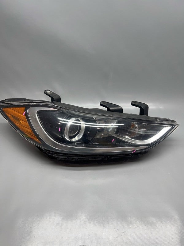 HYUNDAI ELANTRA HEADLIGHT RIGHT PASSENGER 2017 2018 HALOGEN OEM