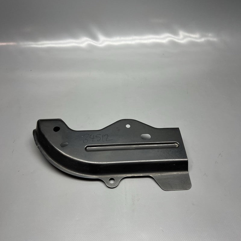 1092305-00-B TESLA MODEL 3 FENDER BRACKET RIGHT 2020 2021 2022 2023 OEM 1092305-00-B
