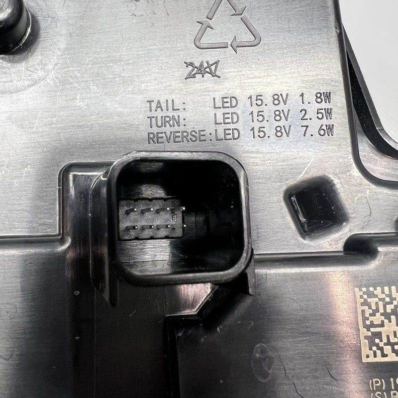 1979444-10-D TESLA MODEL Y JUNIPER REAR VALANCE TAIL LIGHT REFLECTOR LEFT DRIVER 2025 OEM 