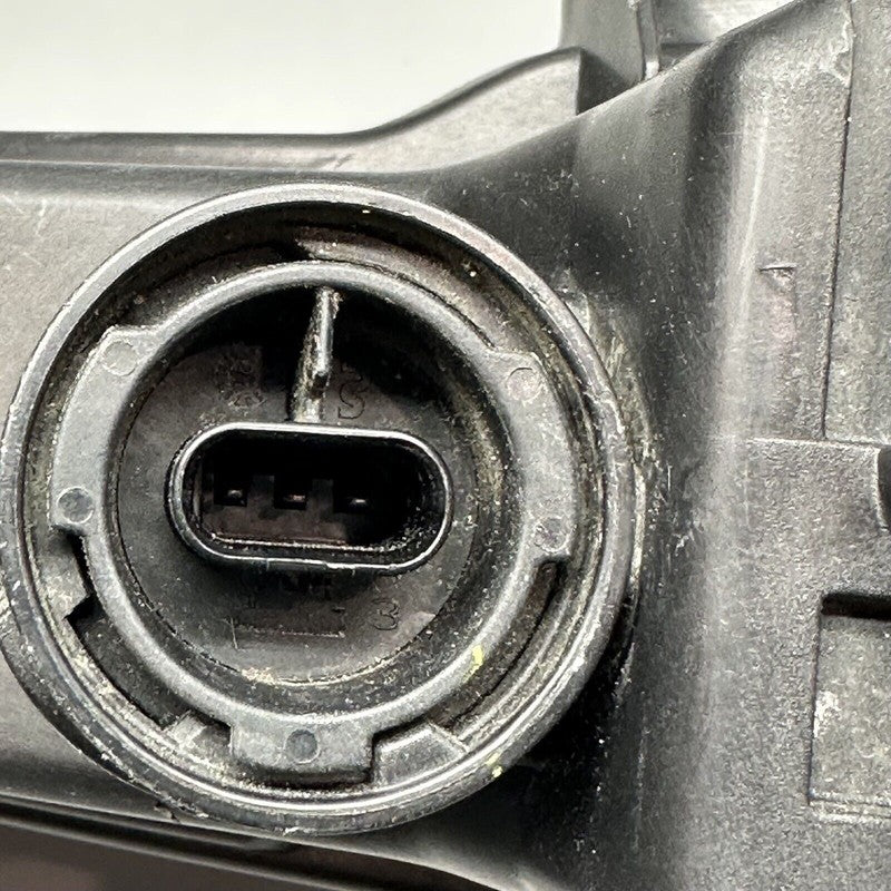 1077391-00-F TESLA MODEL 3 FOG LIGHT LEFT DRIVER 2017 18 19 20 21 22 2023 OEM 1077391-00-F