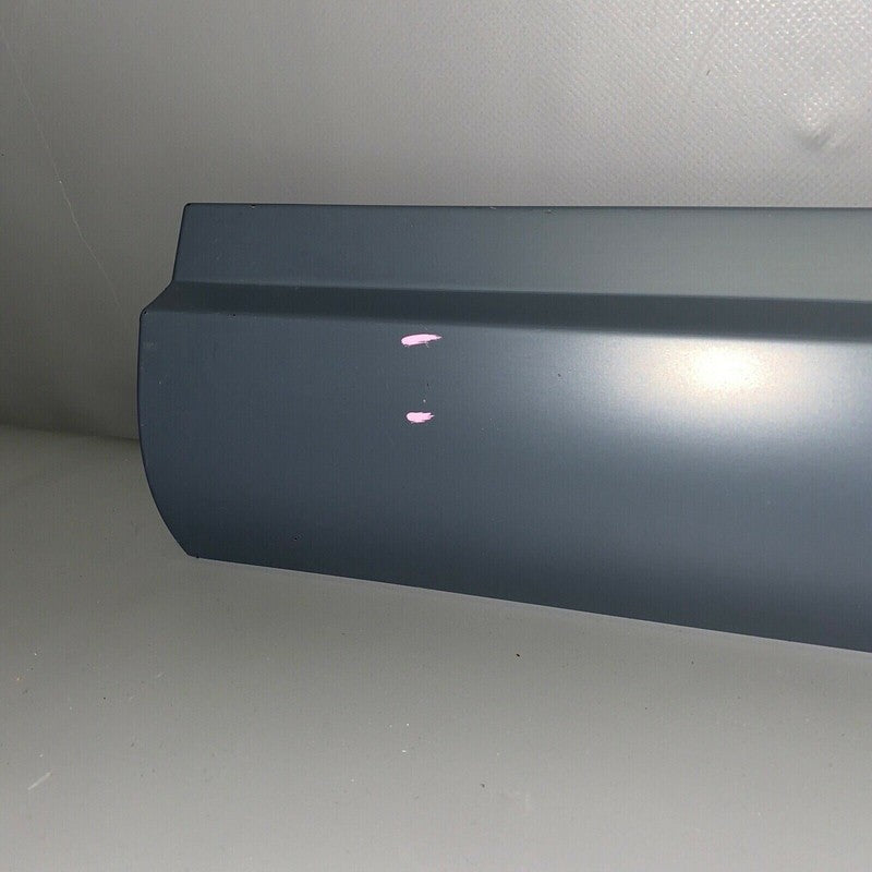 670035235 MASERATI LEVANTE RIGHT FRONT DOOR TRIM MOLDING 2017 2018 2019 OEM 670035235