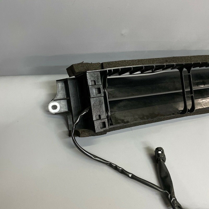 32227973 VOLVO S60 V60 RADIATOR SUPPORT AIR DUCT GUIDE 32227973 2019 2020 OEM