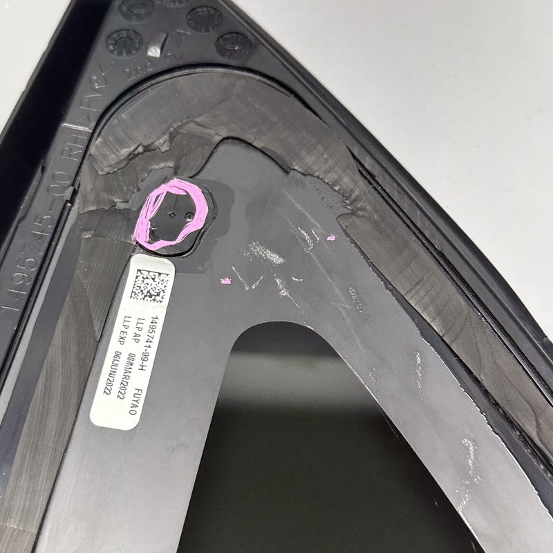 1495741-99-H TESLA MODEL Y QUARTER GLASS RIGHT REAR 2020 2021 2022 2023 OEM 1495741-99-H