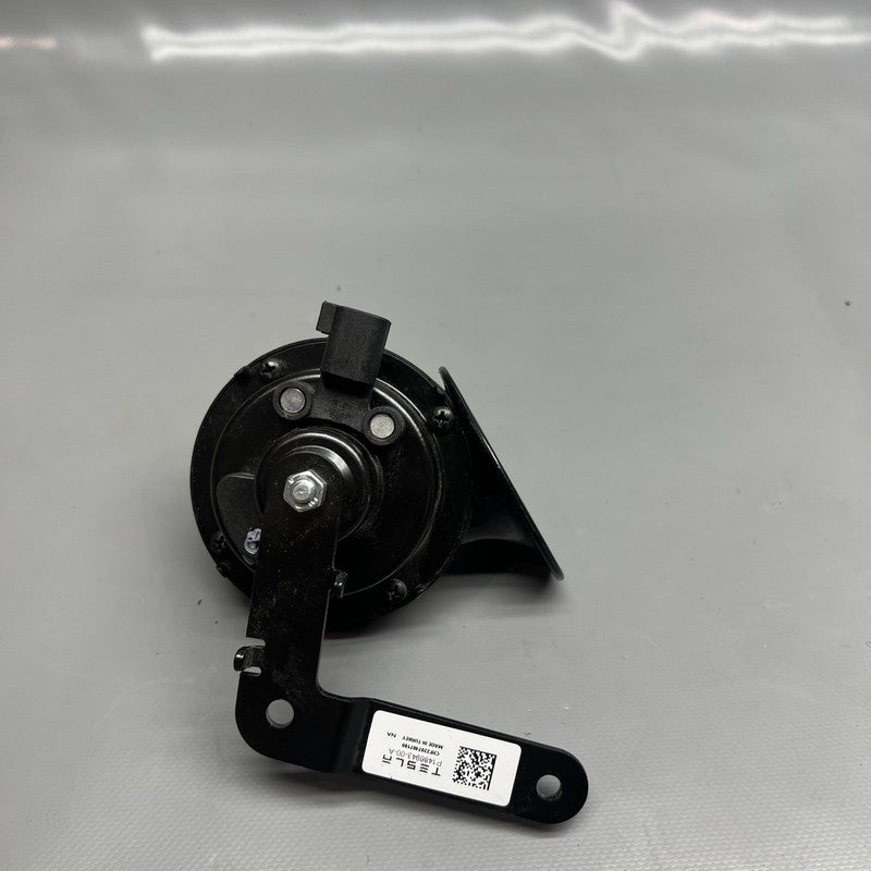 1486943-00-A TESLA MODEL 3 HORN RIGHT 2017 2018 2019 2020 OEM 1486943-00-A