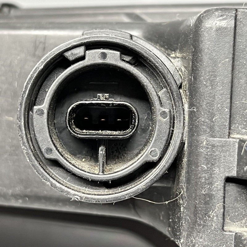 TESLA MODEL 3 FOG LIGHT RIGHT PASSENGER 2017 2018 2019 2020 2021 2022 