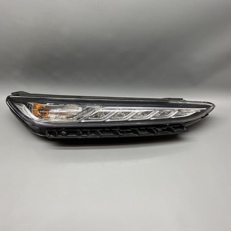 92208-J90 HYUNDAI KONA DAYTIME RUNNING LIGHT RIGHT PASSENGER 2018 2019 2020 2021 OEM