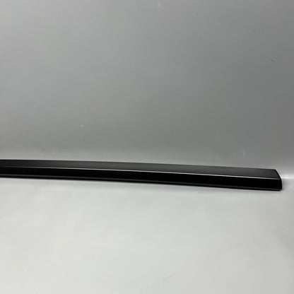 1621165-00-B TESLA MODEL Y DOOR WINDOW MOLDING RIGHT FRONT 2020 21 22  23 2024 1621165-00-B