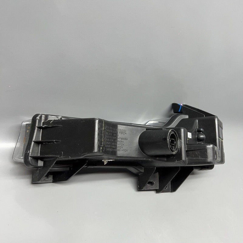TESLA MODEL 3 FOG LIGHT RIGHT PASSENGER 2017 2018 2019 2020 2021 2022 
