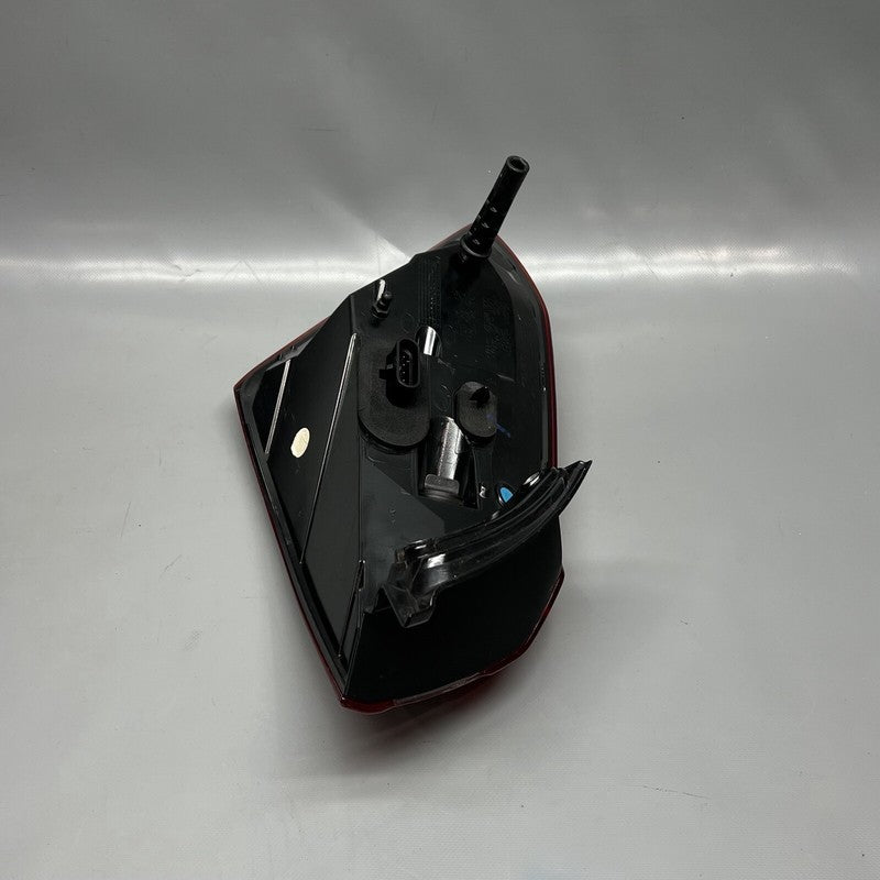 MASERATI GHIBLI TAIL LIGHT RIGHT PASSENGER 2014 15 16 17 2018 LED OEM 