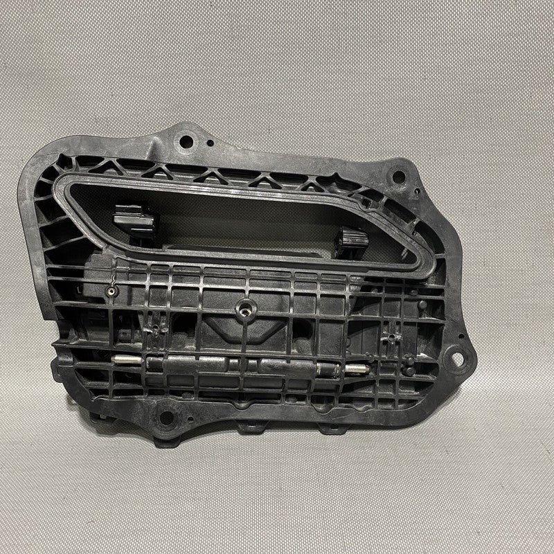 1007372-01-H TESLA MODEL S DOOR HANDLE RIGHT FRONT 1007372-01-H OEM 2016 2017 2018