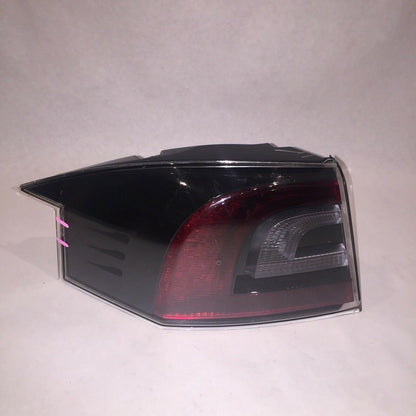 6005918-00-E TESLA MODEL S TAIL LIGHT LEFT DRIVER SIDE 6005918-00-E 2016 2017 2018 OEM