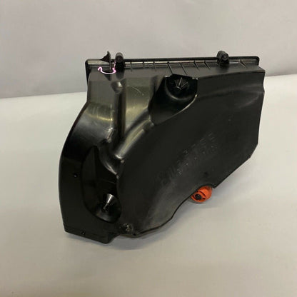 7643301 BMW 740 G11 G12 AIR INTAKE CLEANER BOX RIGHT 2016 2017 2018 2019 OEM