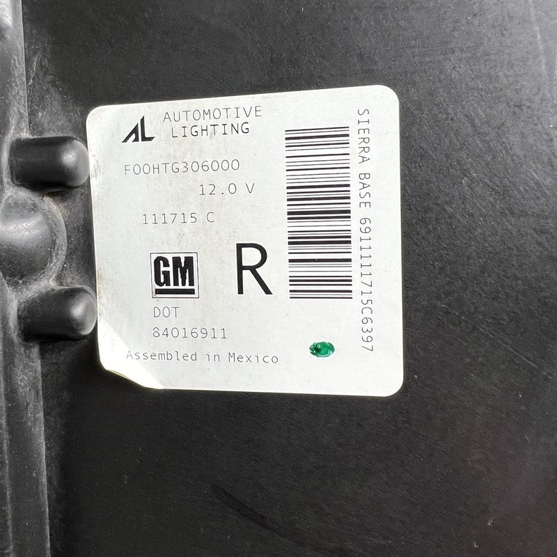 84016911 GMC SIERRA HEADLIGHT RIGHT PASSENGER 2016 2017 2018 2019 XENON OEM 84016911