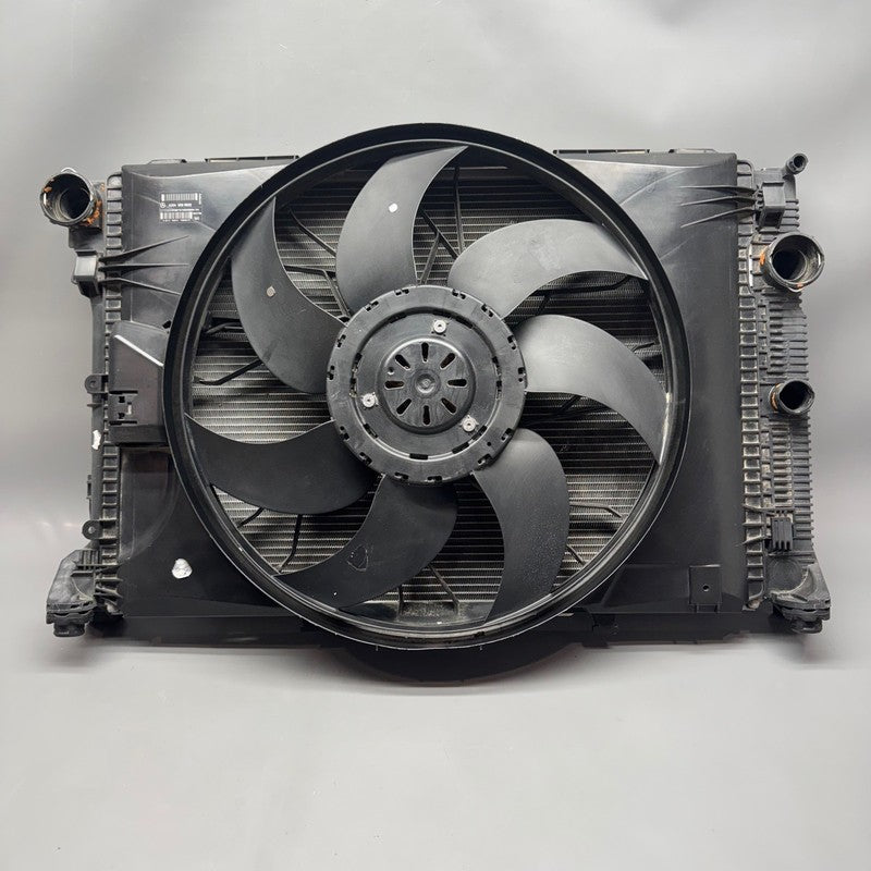 A2049066802 MERCEDES BENZ C250 COOLING RADIATOR FAN 2012 2013 2014 OEM A2049066802