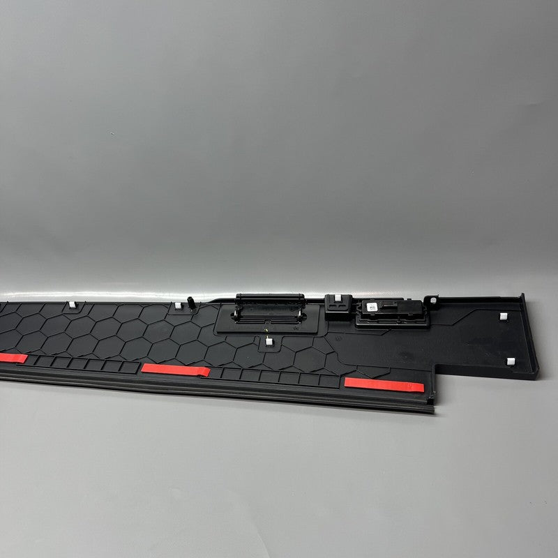 1741538-00-F TESLA CYBERTRUCK BEDSIDE SAIL APPLIQUE LEFT 2023 2024 OEM 1741538-00-F