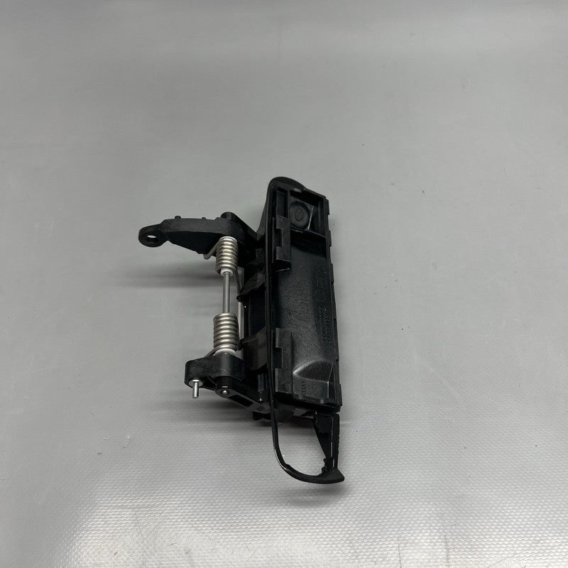 420837207A AUDI R8 EXTERIOR DOOR HANLE LEFT FRONT 2008-2012 2013 2014 2015 OEM 420837207A