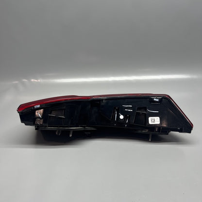 H75A164A304 BMW X7 TAIL LIGHT INNER RIGHT PASSENGER 2019 2020 2021 2022 OEM H75A164A304