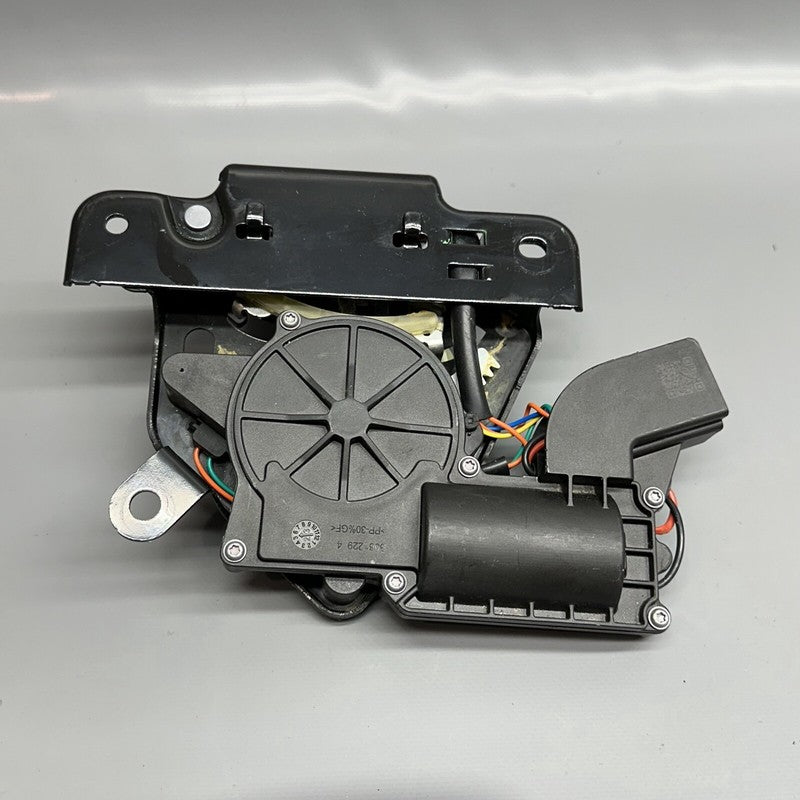 1500604-00-B TESLA MODEL 3 Y LIFTGATE LOCK LATCH 2018 19 2020 2021 2022 2023 OEM 1500604-00-B
