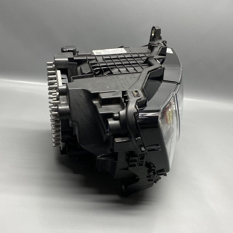 L8B2-13W029-FF LAND ROVER DEFENDER HEADLIGHT RIGHT PASSENGER 2020 2021 2022 PREMIUM LED OEM