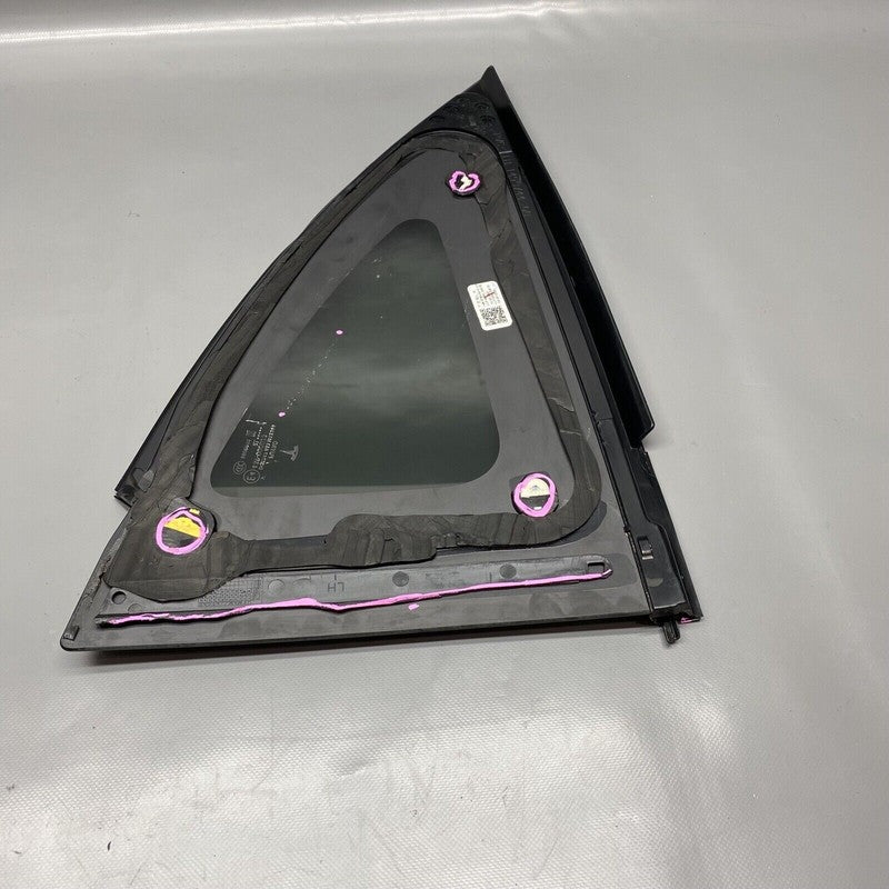 1495740-99-H TESLA MODEL Y QUARTER GLASS LEFT REAR 2020 2021 2022 2023 OEM 1495740-99-H