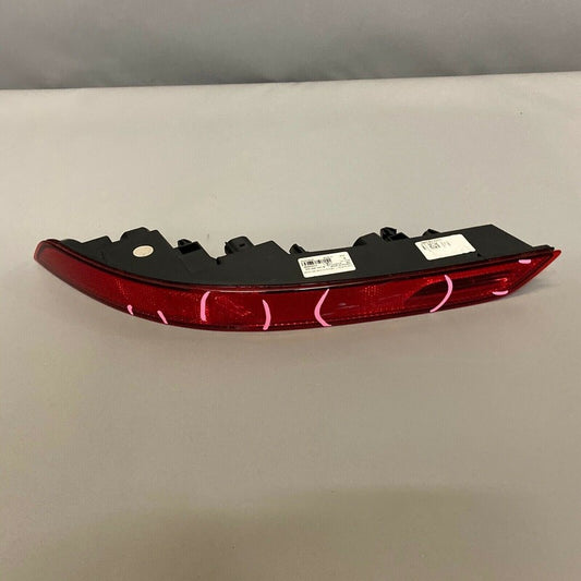 7P5945701B PORSCHE CAYANNE REAR BUMPER REFLECTRO LEFT DRIVER SIDE 2015 2016 OEM