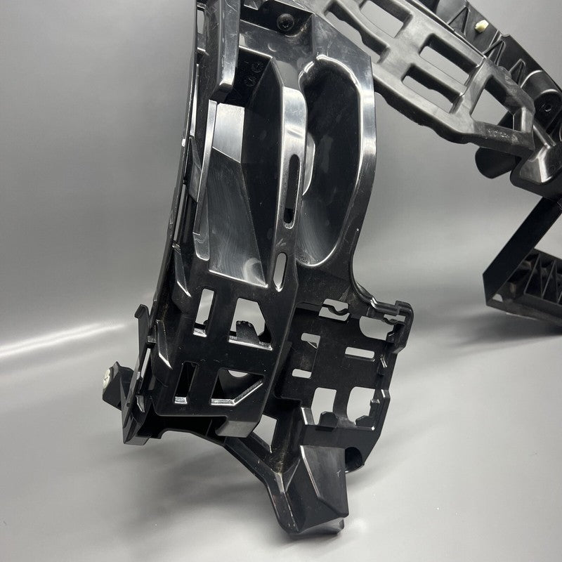 95B807254H PORSCHE MACAN BUMPER MOUNTING BRACKET RIGHT REAR 2018 2019 2020 OEM 95B807254H