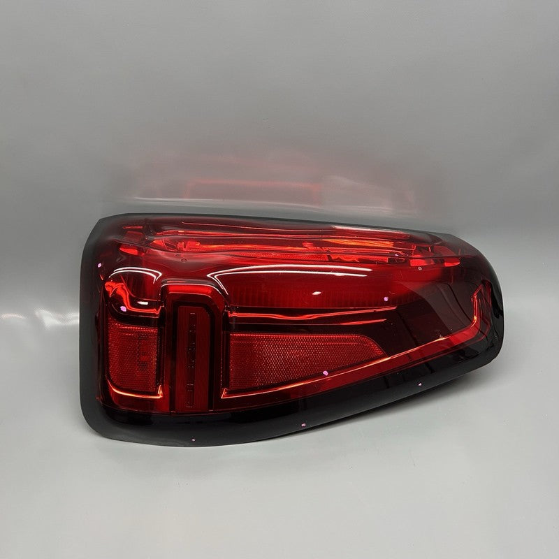 84760017 GMC SIERRA 1500 TAIL LIGHT LEFT DRIVER 2019 2020 2021 2022 2023 2024 LED OEM