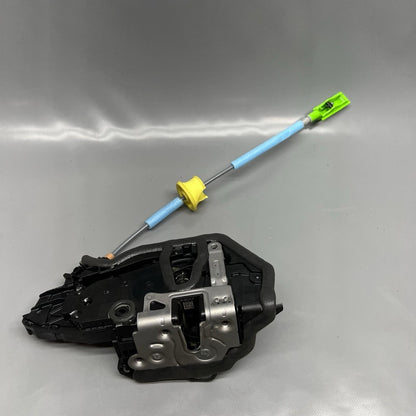 5A160C4 BMW X1 DOOR LOCK RIGHT REAR 2023 2024 2025 OEM 5A160C4
