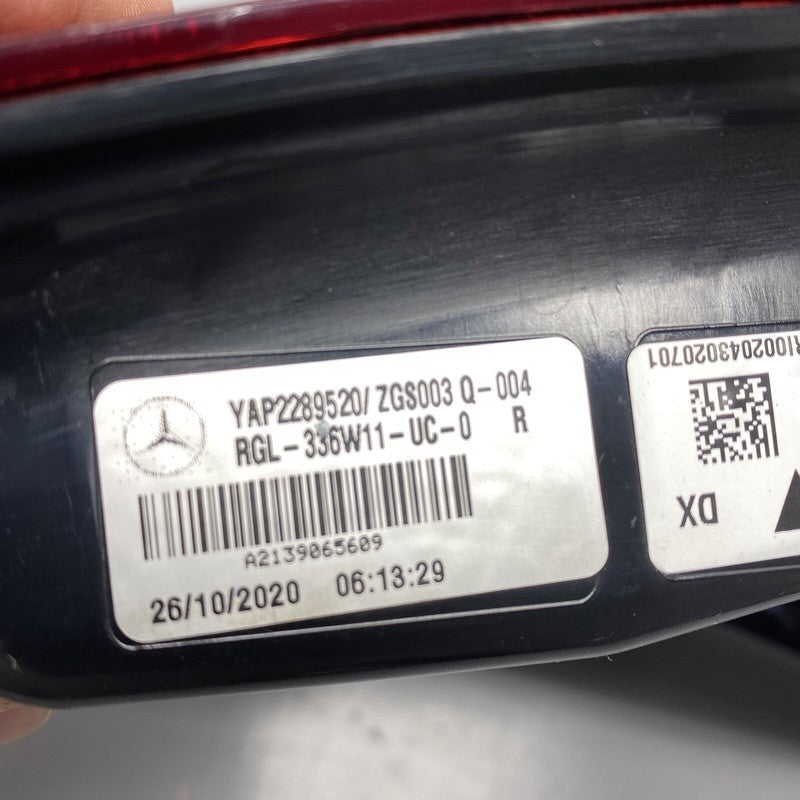 A2139065609 MERCEDES BENZ E300 E450 TAIL LIGHT RIGHT PASSENGER A2139065609 2021 2022 LED 