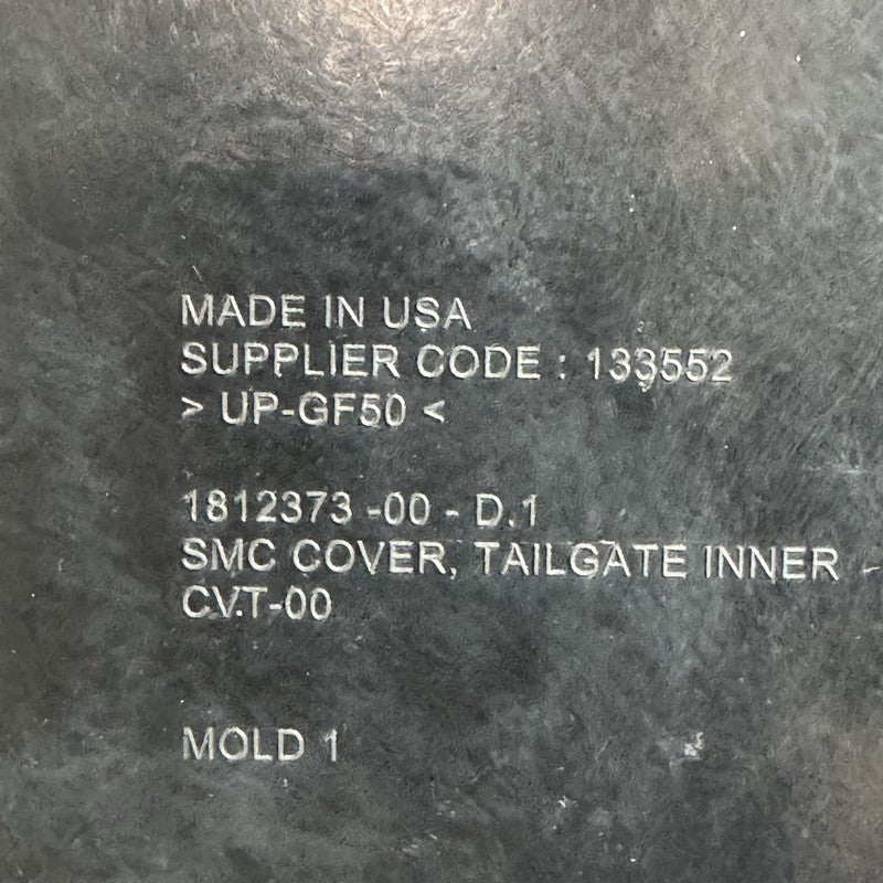 1812373-00-D TESLA CYBERTRUCK TAILGATE INNER TRIM 2024 2025 OEM 1812373-00-D