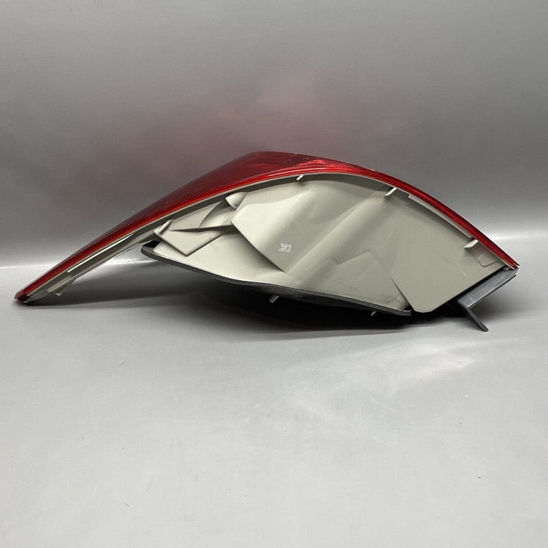 924013Q000 HYUNDAI SONATA TAIL LIGHT LEFT DRIVER 2011 2012 2013 2014 OEM 924013Q000