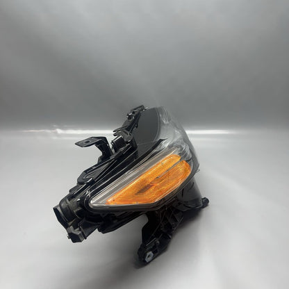 TOYOTA CAMRY HEADLIGHT RIGHT PASSENGER 2018 2019 2020 OEM