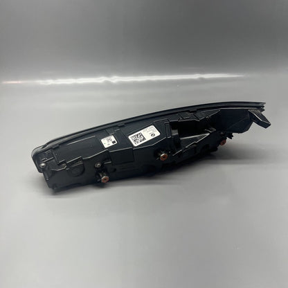 H7744577908 BMW 850 GRAN COUPE TAIL LIGHT LEFT INNER 2020 2021 2022 2023 2024 2025 OEM