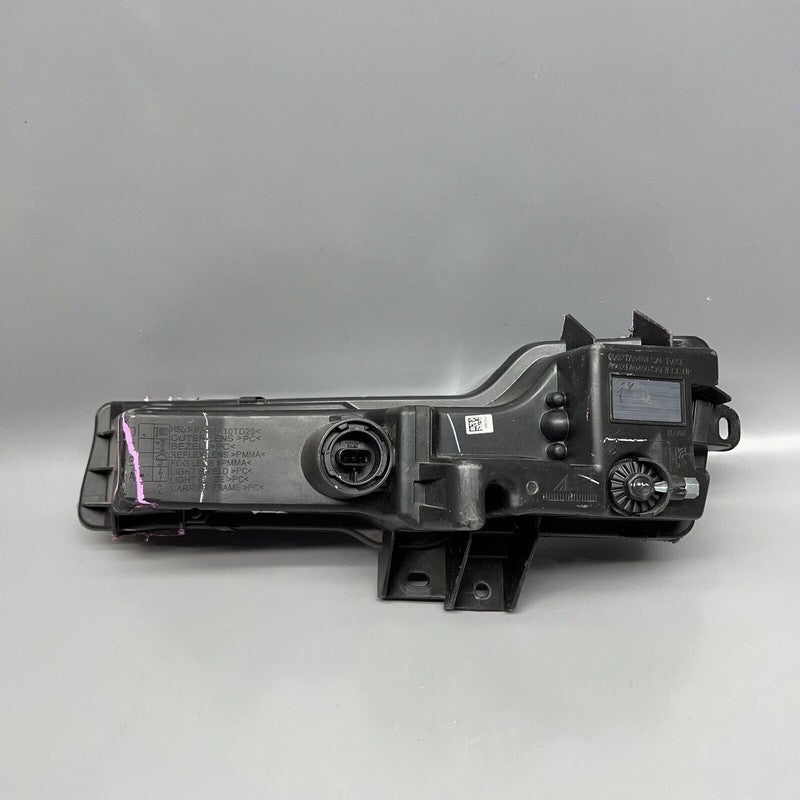 TESLA MODEL 3 FOG LIGHT RIGHT PASSENGER 2017 2018 2019 2020 2021 2022 