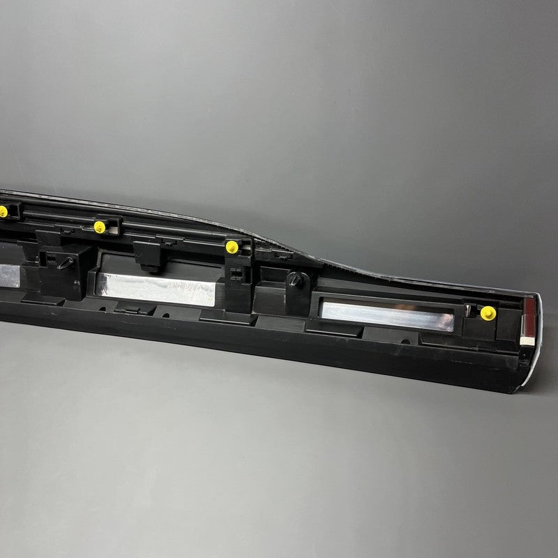 4KE853959A AUDI E-TRON DOOR MOLDING LEFT FRONT 2018 2019 2020 OEM 4KE853959A