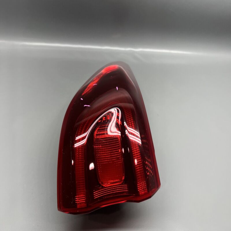 92401-D9510 KIA SPORTAGE TAIL LIGHT LEFT DRIVER 2020 2021 2022 OEM 92401-D9510