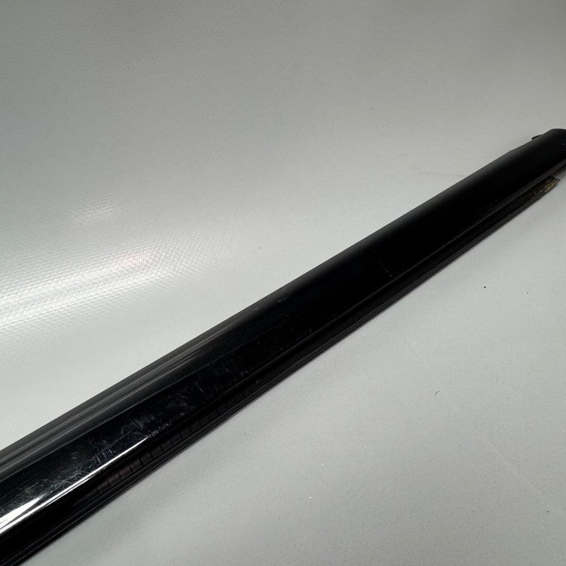 PORSCHE CAYENNE DOOR BELT MOLDING RIGHT FRONT 2019 2020 OEM 9Y0837476J