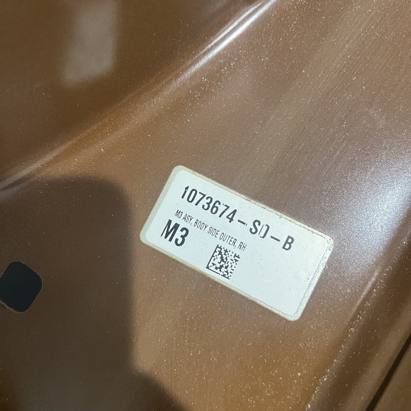 1073674-S0-B TESLA MODEL 3 QUARTER PANEL RIGHT 2018 2019 2020 2021 2022 2023 OEM 1073674-S0-B