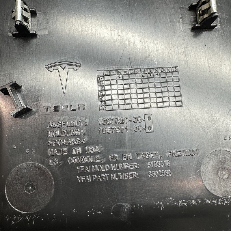 1087920-00-D TESLA MODEL 3 CENTER CONSOLE FRONT 2017 2018 2019 2020 OEM 1087920-00-D