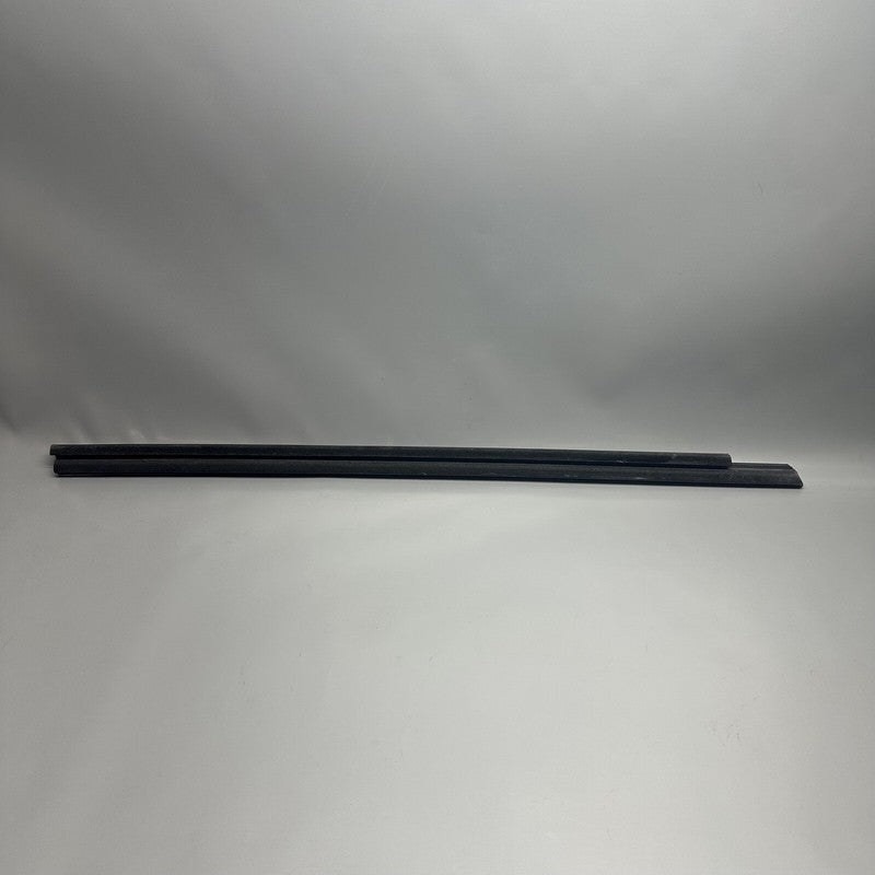 TESLA MODEL S DOOR WINDOW MOLDING LEFT FRONT 2012 13 14 15 16 17 18 19 2020 OEM