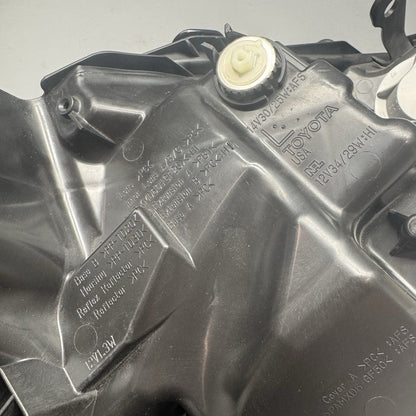 TOYOTA CAMRY HEADLIGHT RIGHT PASSENGER THREE STRIP DRL LED 2018 2019 2020 OEM