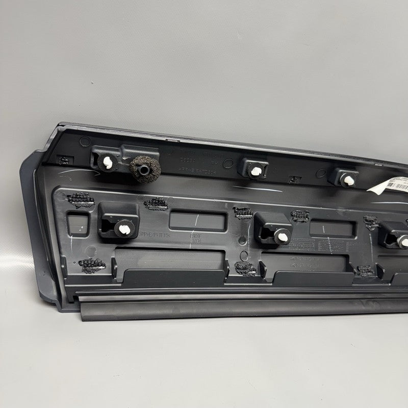 HK8M-274A49-A JAGUAR F-PACE DOOR MOLDING RIGHT REAR 2016 2017 2018 2019 2020 OEM HK8M-274A49-A