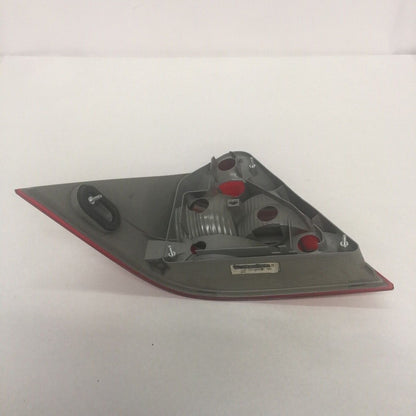 2038201064 MERCEDES BENZ C230 C320 TAIL LIGHT RIGHT PASSENGER 2001 2002 2003 2004 OEM