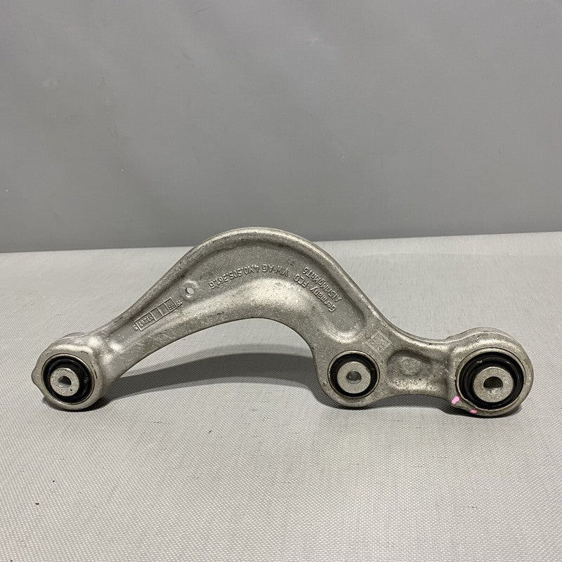 4M0505361G AUDI Q7 UPPER CONTROL ARM FRONT Q8 4M0505361G 2017 2018 2019 OEM