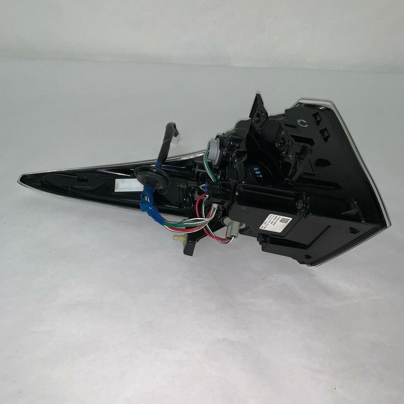 81550-47290-B TOYOTA PRIUS TAIL LIGHT RIGHT PASSENGER SIDE 2016 2017 LED OEM