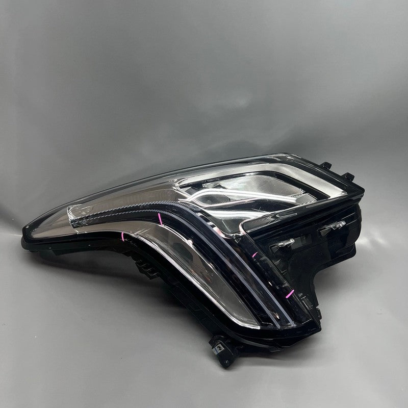 CADILLAC XTS HEADLIGHT RIGHT PASSENGER 2018 2019 LED OEM 84469440